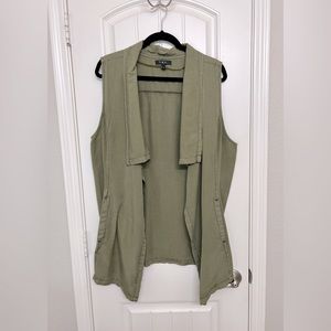 T.D.C. Army Olive 🫒 Green Open front drape vest 💚 Size XXL